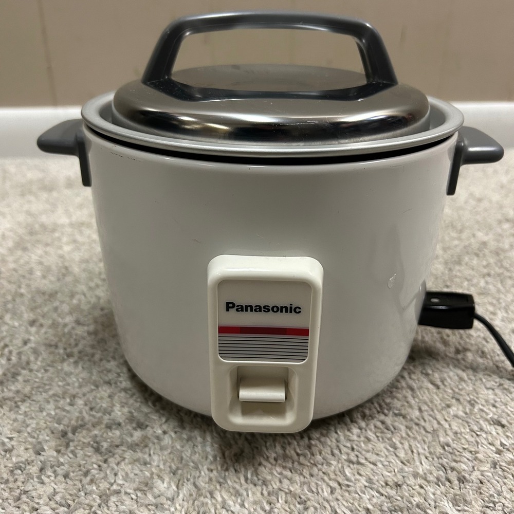 Panasonic Rice Cooker 3 Cup White Rice-O-Mat SR-W06P Steamer Automatic